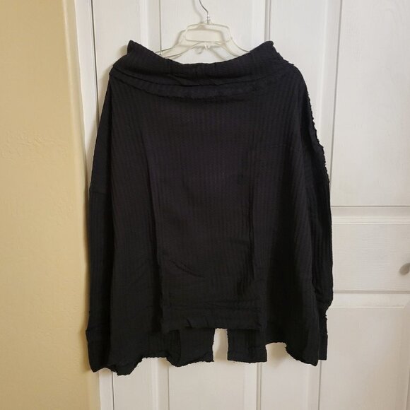 FREE PEOPLE Juicy long sleeve top Nior Black MEDIUM Split Back Sweater- NWT - Picture 4 of 13